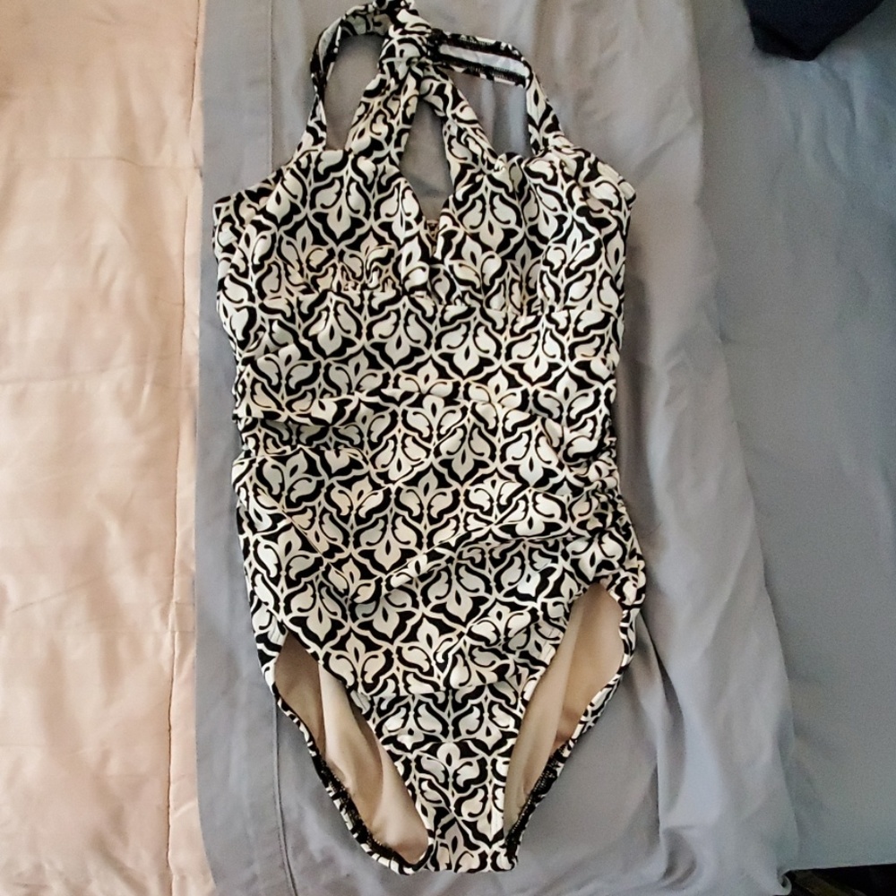 One piece swimsuit